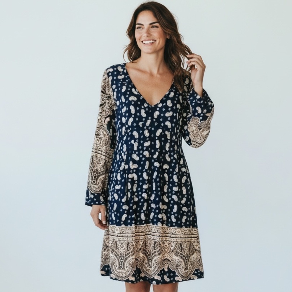 Nostalgia Boho ladies dress NWT Large. Flowy airy fringe on sleeves and bottom.